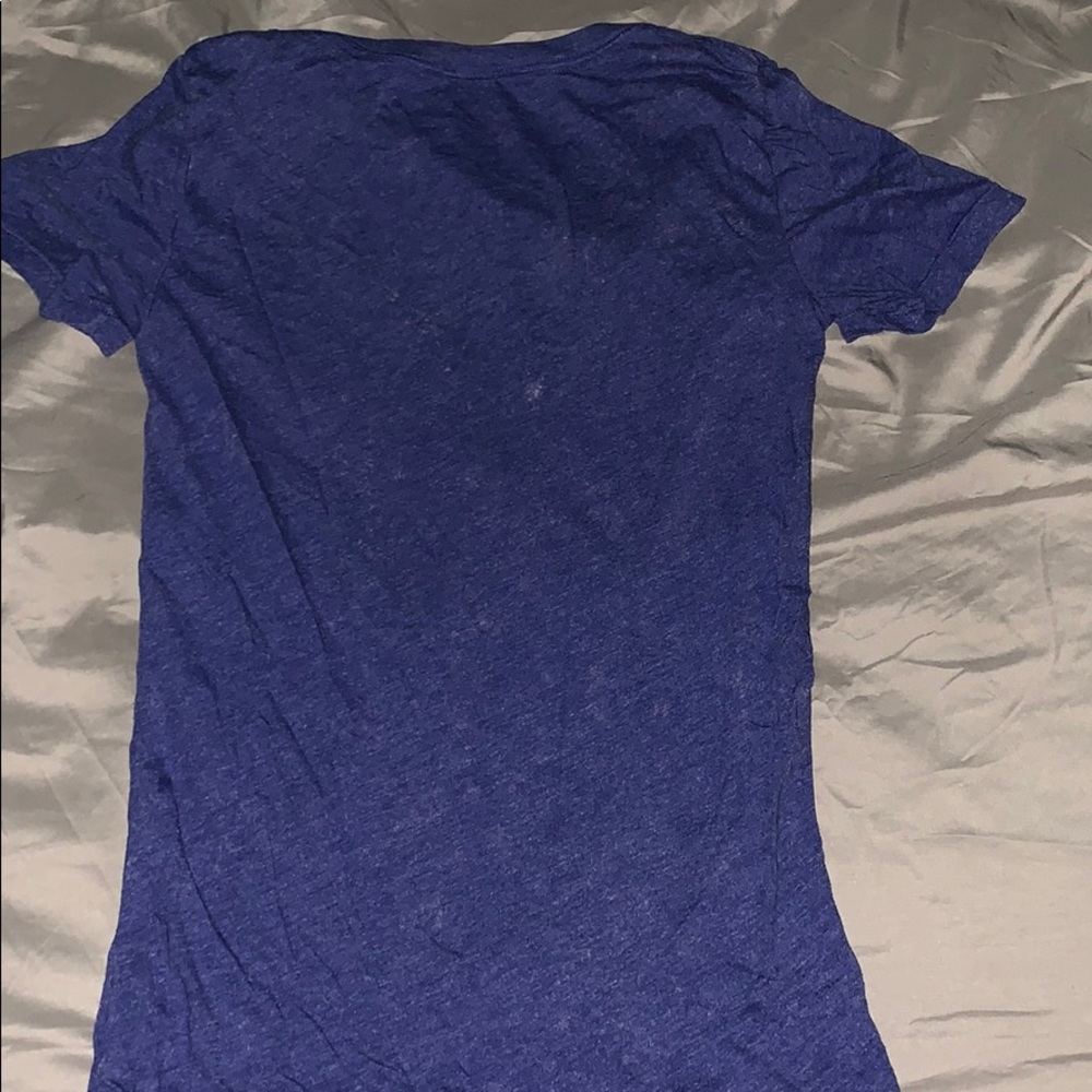 PINK v neck t shirt - Picture 3 of 3